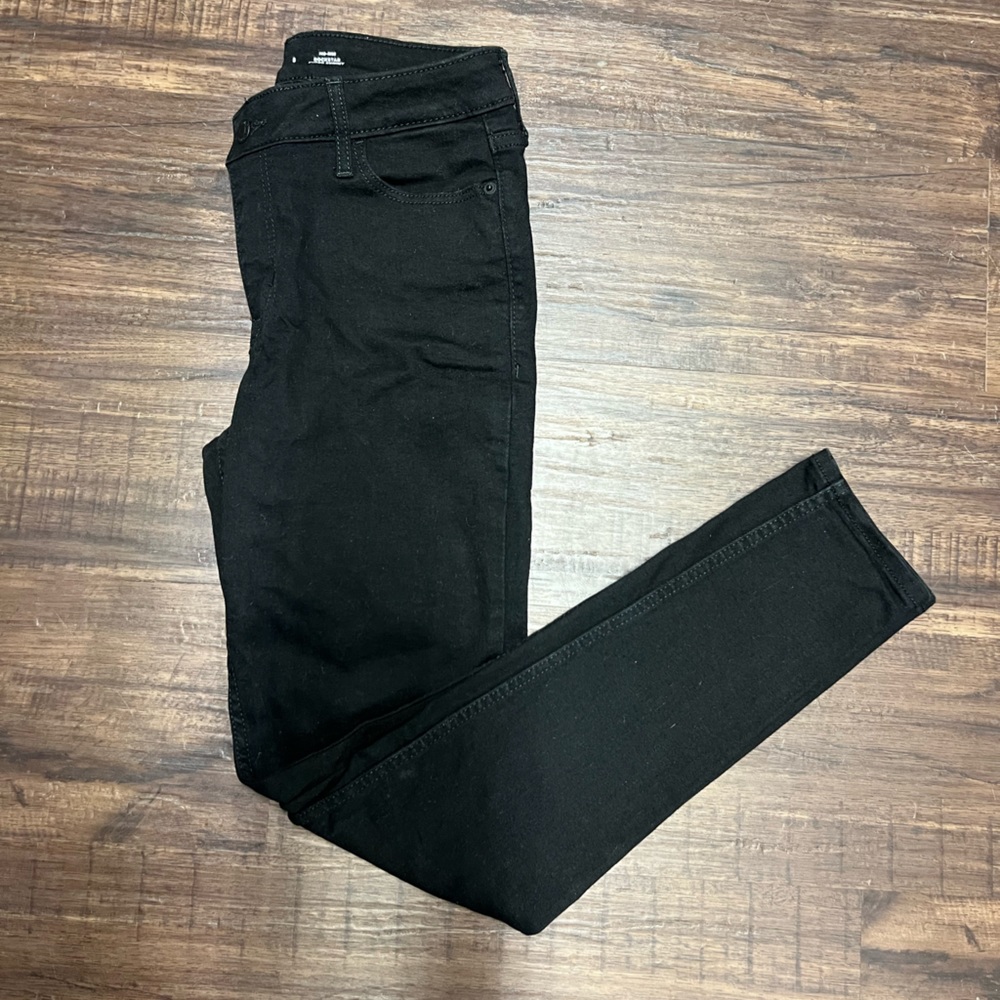 Old navy rockstar midrise black size 8
